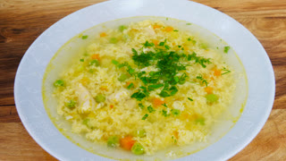 Суп овощной с курицей и яйцом. Отличный вариант на ужин.