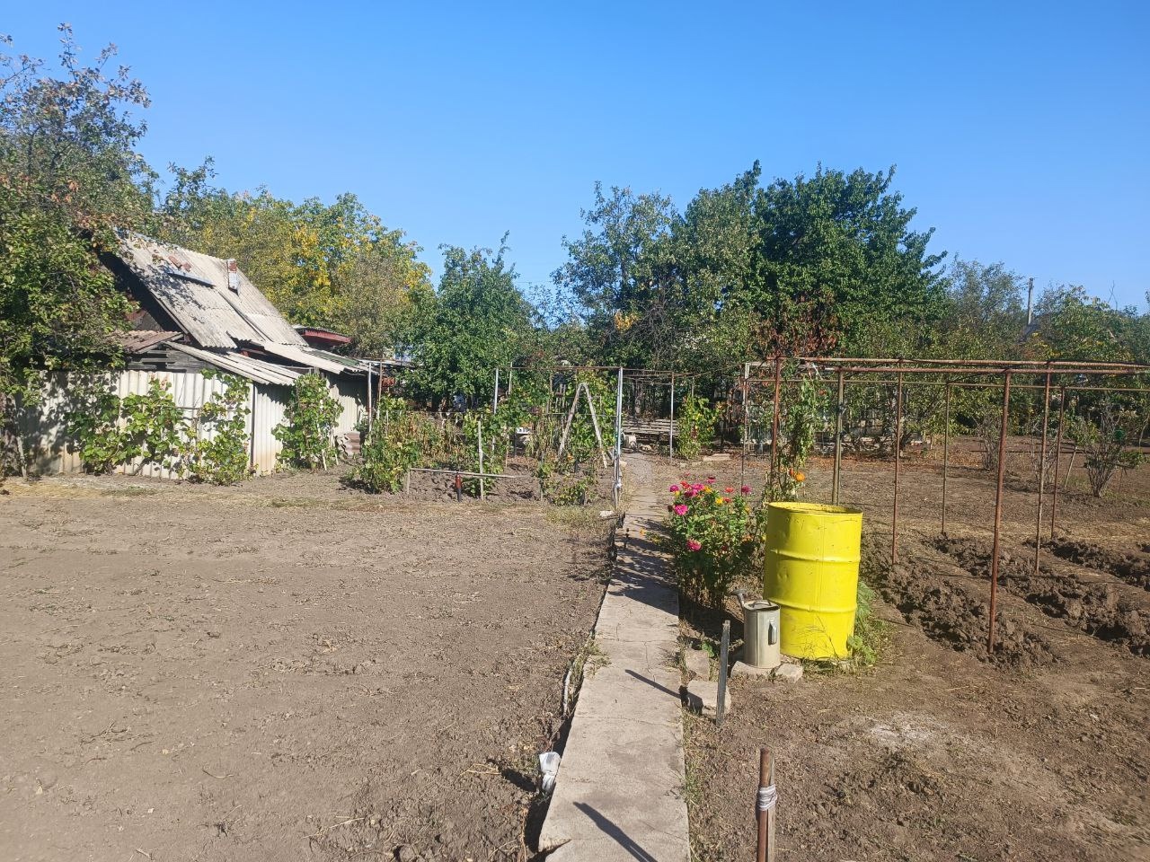 🏡 ПРОДАЕТСЯ ДАЧА У ИСАКОВСКОГО ВОДОХРАНИЛИЩА "Металлург-3", 11 соток ухоженной земли (район профилактория) 🌟 ОСНОВНЫЕ ПРЕИМУЩЕСТВА: Дача с мансардой Площадь участка: 11 соток, ровный, ухоженный Плодовые насаждения: виноградники (крымские сорта), фруктовые деревья Коммуникации: собственная скважина, ...