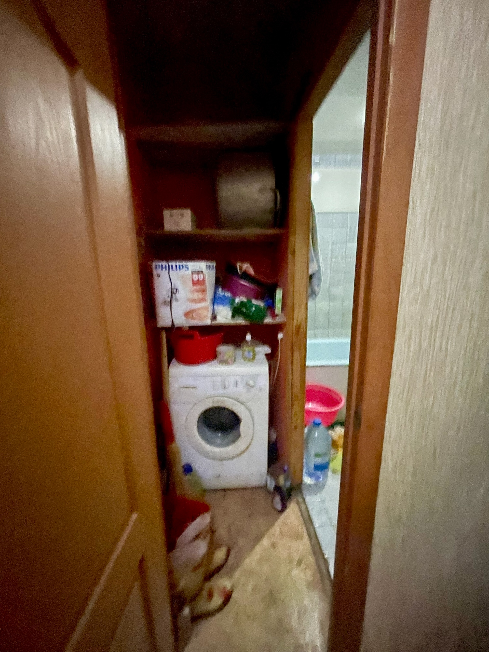 !! !! Продается 2к квартира с кухней-студией на кв. Волкова, Жовтневый р-н 📐 Площадь 48 кв.м, 2/5 этаж. 🌟Хорошее жилое состояние квартиры. 🛀 Санузел совмещенный, бойлер, кладовая со стиральной машиной. 🪟 Окна м/п, балкон. 🛋️ Мебель остается. 🌳 Уютный зеленый двор, много мест для авто. 🚶♀️B шaговой доступнocт...