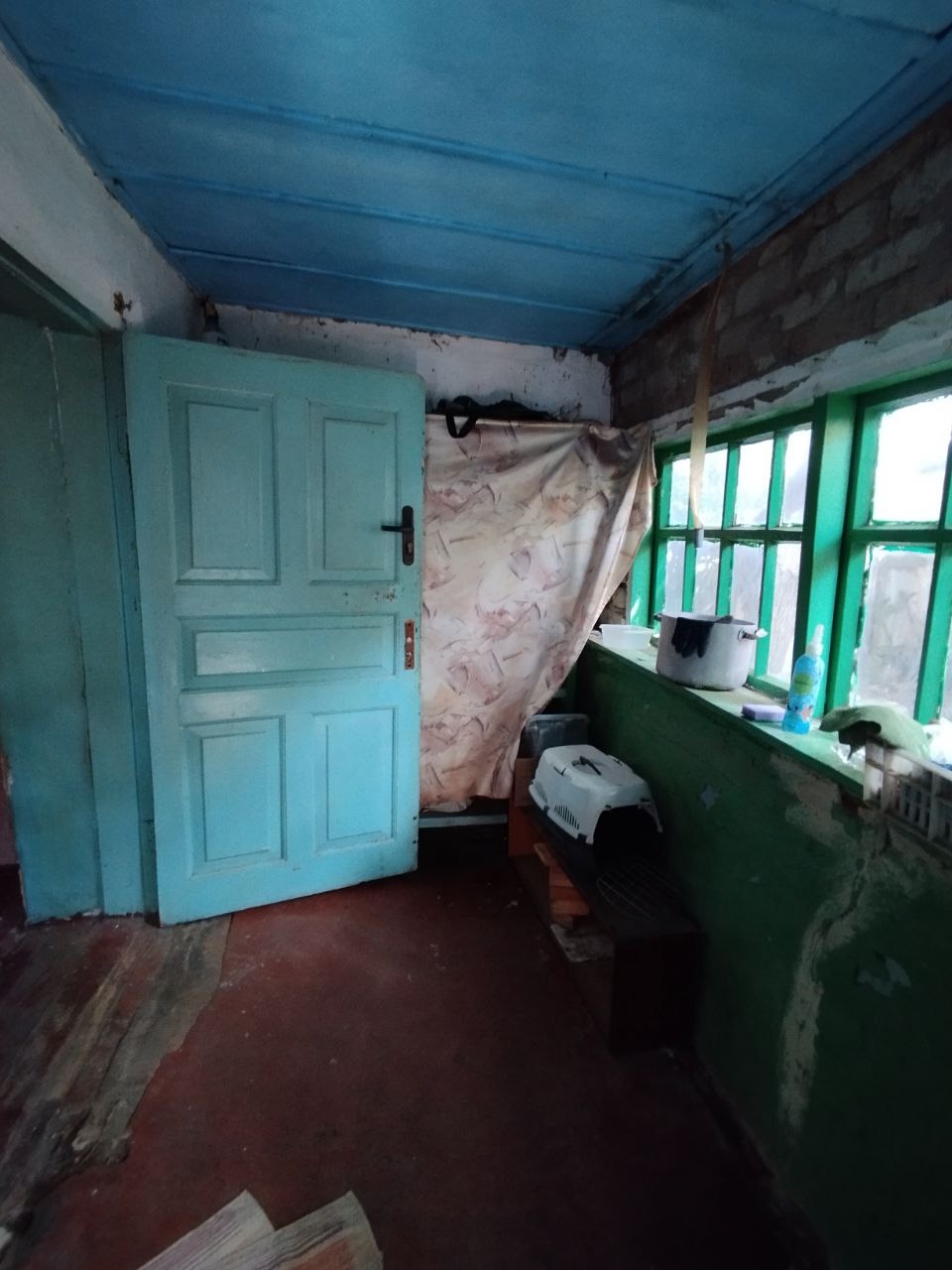 Продам дом по ул. 2-я Беломорская ( район Молодёжного), мергель/шуба, 68.5/45 кв. м. 3 комнаты, с/у в доме, газовый котёл, колонка, состояние жилое. Участок 7 соток, не приватизированный, гараж, сарай, летний душ, туалет. Район тихий, спокойный, забор по периметру, вода постоянно. Документы в процессе. 🔥Цена ...